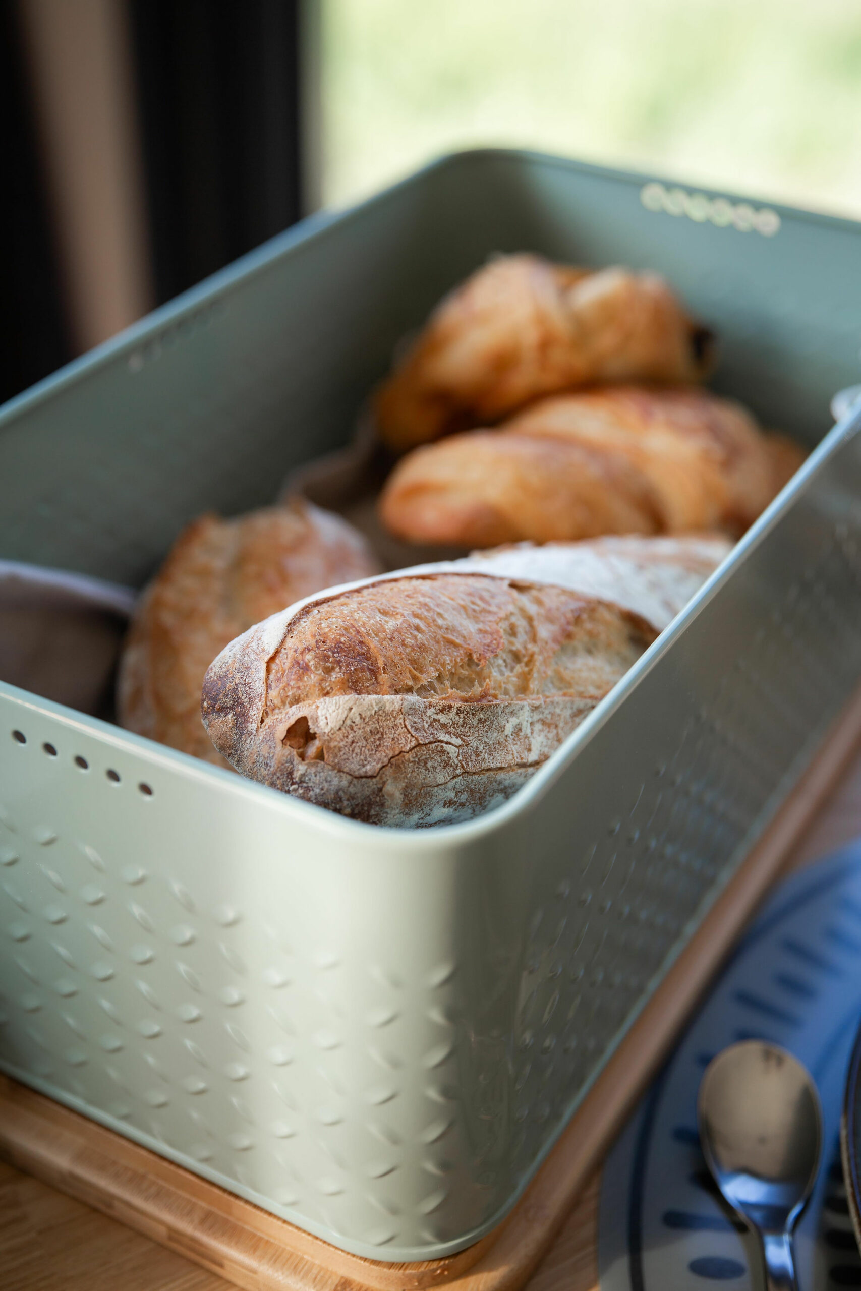pain frais et viennoiseries du jour